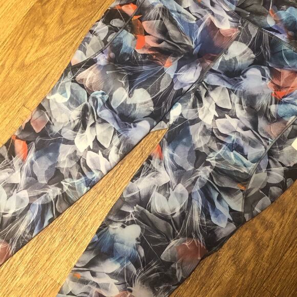 Lululemon Fast and Free High-Rise Tight 25” with Pockets in LUFL Size 12 - Picture 4 of 15